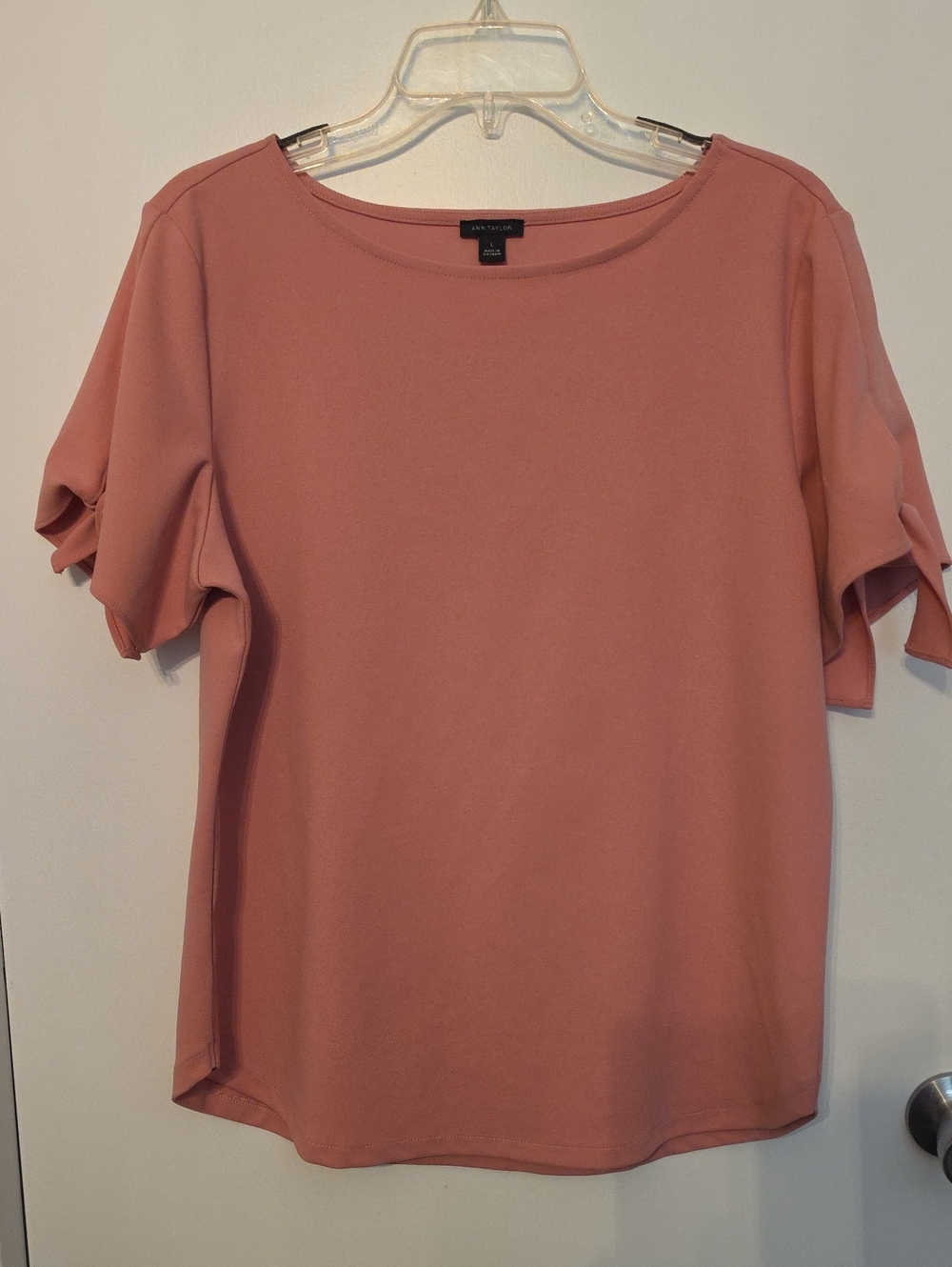 Ann Taylor Rose Blush Short Sleeve Knit Top